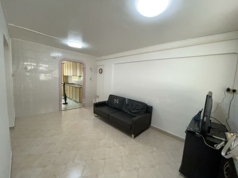 144 Bedok Reservoir Road, 144 Bedok Reservoir Road, 2 Bedrooms, 688 sqft, HDB Flat For Rent, by Jasmine Yap, 500174529 - Living Room - PropertyGuru.com.sg