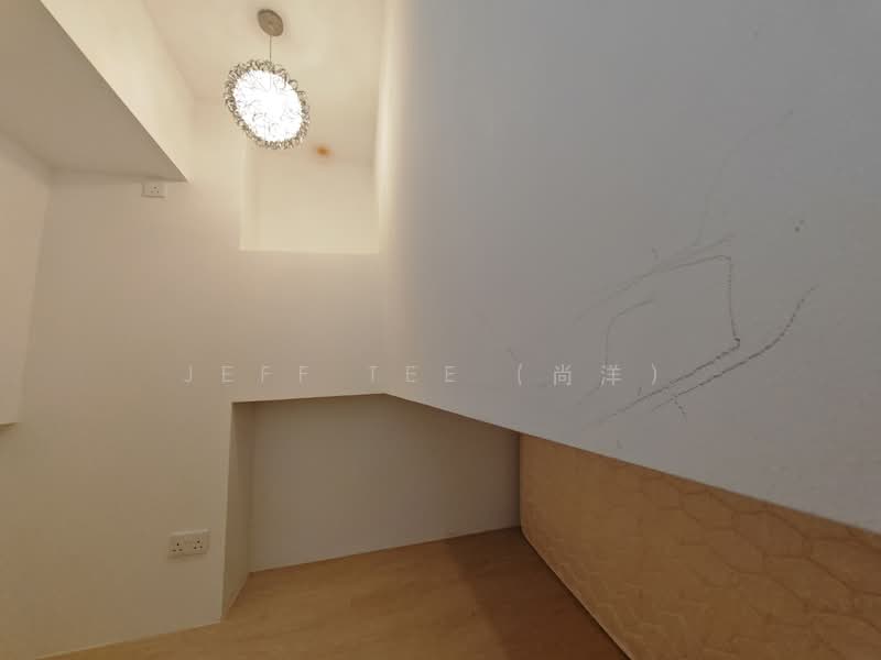 Suites @ Topaz, 3 Topaz Road, 2 Bedrooms, 1,464 sqft, Condominium For Rent, by Jeff Tee (尚洋）, 500174532 - Attic for Study / Guest Room - PropertyGuru.com.sg