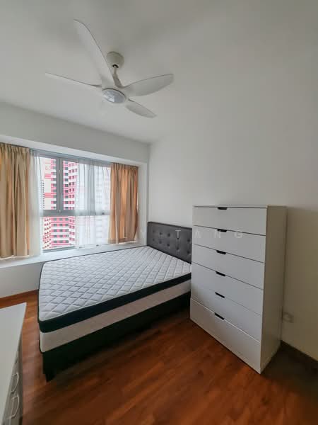 The Metropolitan Condominium, 6 Alexandra View, 2 Bedrooms, 1,033 sqft, Condominium For Rent, by Kelly Tang, 500174534 - PropertyGuru.com.sg