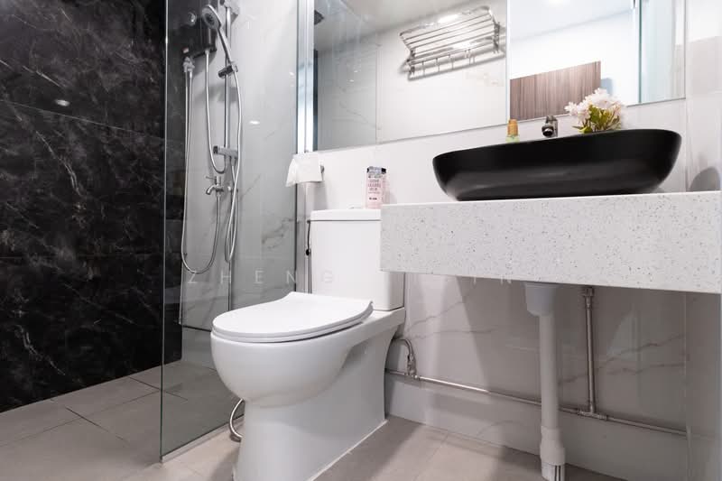 125 Owen Road, , Studio, 300 sqft, Walk-up Apartment For Rent, by Zheng Libin, 500174538 - Bathroom - PropertyGuru.com.sg