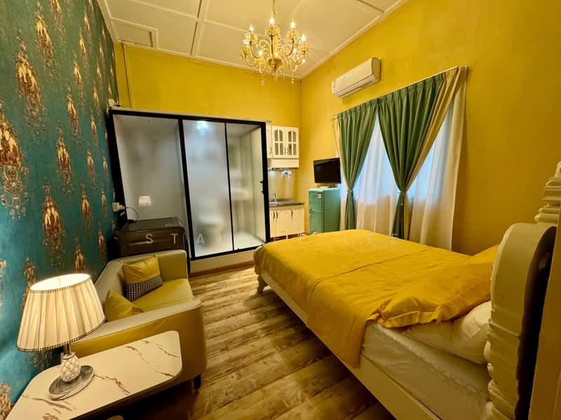 The SunRise Haven Studio, , Studio, 215 sqft, Bungalow House For Rent, by Stanley Lee, 500174545 - Bedroom - PropertyGuru.com.sg