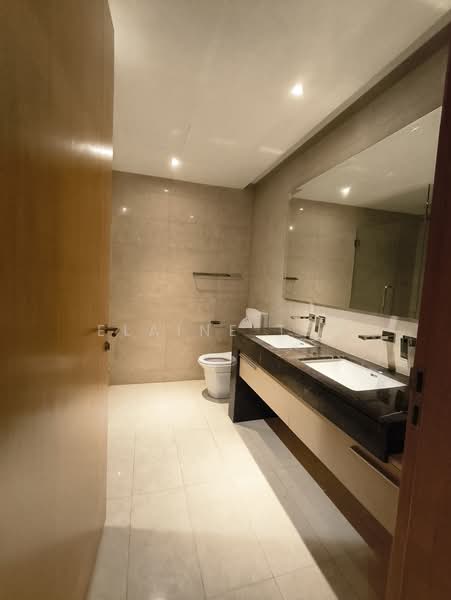 Marina Bay Suites, 3 Central Boulevard, 4 Bedrooms, 2,680 sqft, Apartment For Rent, by Elaine Teo, 500174549 - Bathroom - PropertyGuru.com.sg