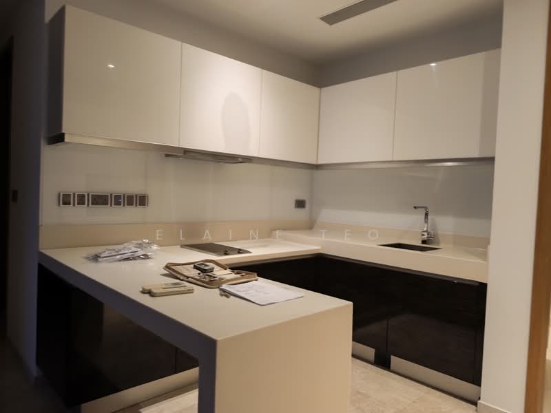 Marina Bay Suites, 3 Central Boulevard, 4 Bedrooms, 2,680 sqft, Apartment For Rent, by Elaine Teo, 500174549 - Kitchen - PropertyGuru.com.sg