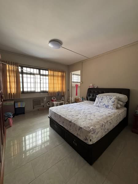 617 Choa Chu Kang North 7, 617 Choa Chu Kang North 7, 3 Bedrooms, 1,152 sqft, HDB Flat For Sale, by Joanne Chong, 500174559 - Master Bedroom - PropertyGuru.com.sg
