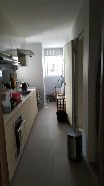 Heron Bay, 51 Upper Serangoon View, 4 Bedrooms, 1,281 sqft, Executive Condominium For Sale, by Ronnie Chia, 500174575 - Kitchen - PropertyGuru.com.sg