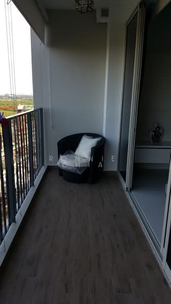 Heron Bay, 51 Upper Serangoon View, 4 Bedrooms, 1,281 sqft, Executive Condominium For Sale, by Ronnie Chia, 500174575 - Balcony - PropertyGuru.com.sg