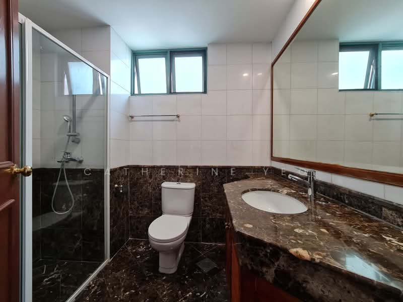 Fifth Avenue Condominium, 2 Fifth Avenue, 4 Bedrooms, 2,433 sqft, Condominium For Rent, by Catherine Yeo, 500174580 - Bathroom - PropertyGuru.com.sg