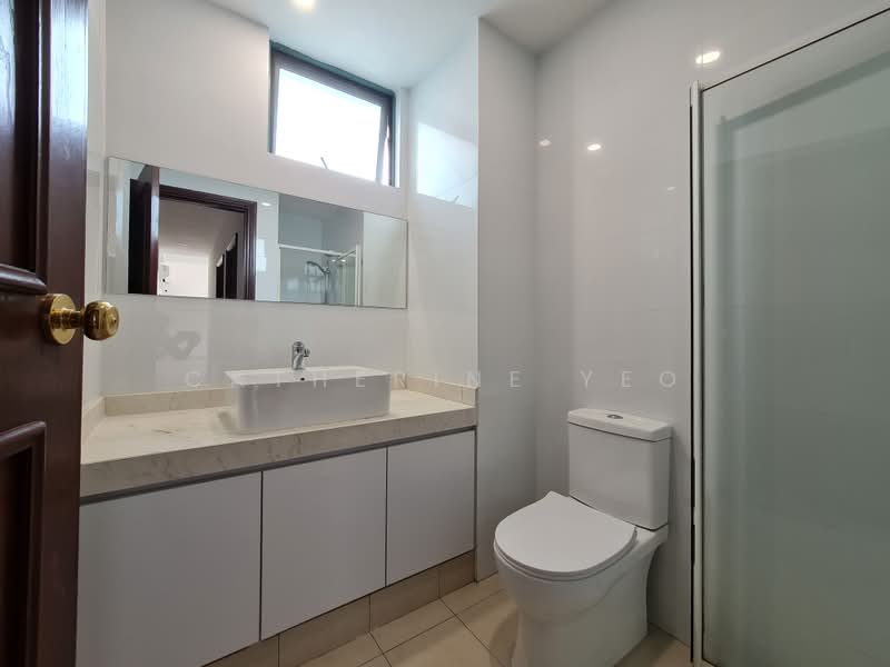 Fifth Avenue Condominium, 2 Fifth Avenue, 4 Bedrooms, 2,433 sqft, Condominium For Rent, by Catherine Yeo, 500174580 - Bathroom - PropertyGuru.com.sg