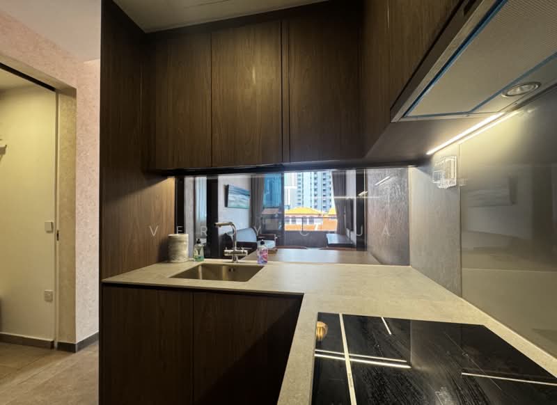 Midtown Modern, 18 Tan Quee Lan Street, 2 Bedrooms, 721 sqft, Condominium For Rent, by Veroy Chua, 500174587 - Kitchen - PropertyGuru.com.sg