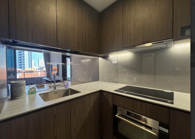 Midtown Modern, 18 Tan Quee Lan Street, 2 Bedrooms, 721 sqft, Condominium For Rent, by Veroy Chua, 500174587 - Kitchen - PropertyGuru.com.sg