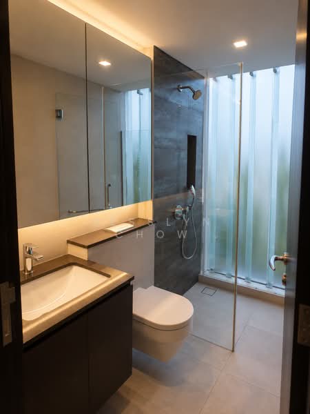Oei Tiong Ham Park Residences, 29 Oei Tiong Ham Park, 4 Bedrooms, 4,822 sqft, Condominium For Rent, by Jesslyn Chow, 500174589 - Bathroom - PropertyGuru.com.sg