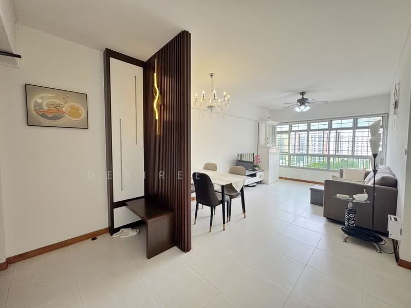 303A Punggol Central, 303A Punggol Central, 3 Bedrooms, 1,001 sqft, HDB Flat For Sale, by Desiree Leung, 500174590 - Living Room - PropertyGuru.com.sg