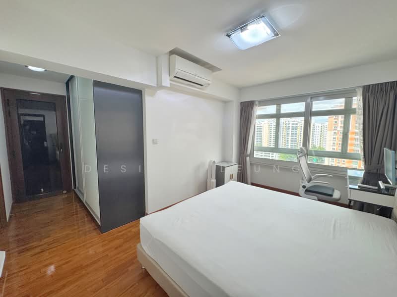 303A Punggol Central, 303A Punggol Central, 3 Bedrooms, 1,001 sqft, HDB Flat For Sale, by Desiree Leung, 500174590 - Master Bedroom - PropertyGuru.com.sg