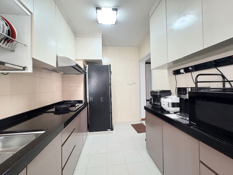 303A Punggol Central, 303A Punggol Central, 3 Bedrooms, 1,001 sqft, HDB Flat For Sale, by Desiree Leung, 500174590 - Kitchen - PropertyGuru.com.sg