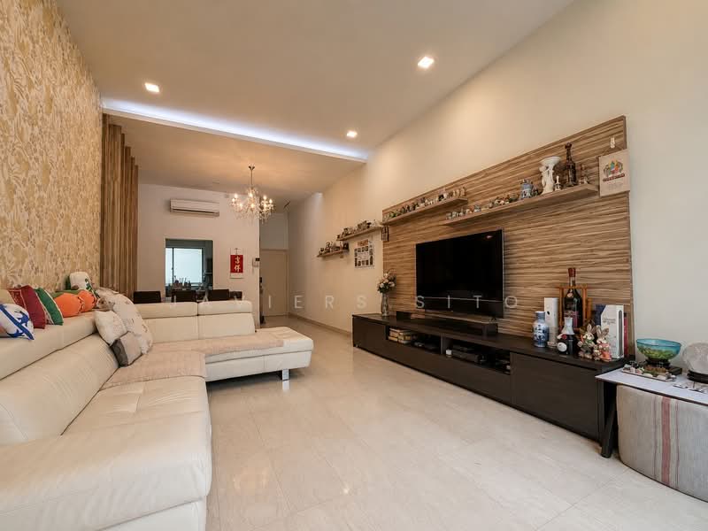 Hazel Park Condo, 21 Hazel Park Condo, 3 Bedrooms, 1,754 sqft, Condominium For Sale, by Javiers Sito, 500174600 - Living Room - PropertyGuru.com.sg