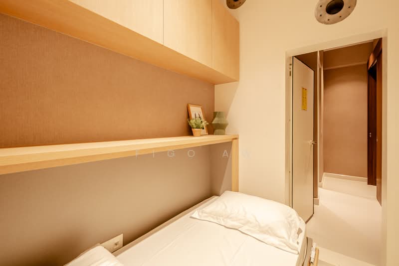 Parksuites, 18 Holland Grove Road, 4 Bedrooms, 3,068 sqft, Condominium For Sale, by Figo Aw, 500174603 - Bedroom - PropertyGuru.com.sg