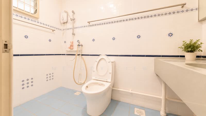 467A Admiralty Drive, 467A Admiralty Drive, 3 Bedrooms, 1,098 sqft, HDB Flat For Rent, by Melody Liew, 500174614 - Bathroom - PropertyGuru.com.sg