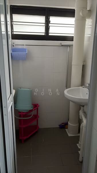 75 Bedok North Road, 75 Bedok North Road, 2 Bedrooms, 721 sqft, HDB Flat For Rent, by Gina Hoon, 500174617 - Bathroom - PropertyGuru.com.sg