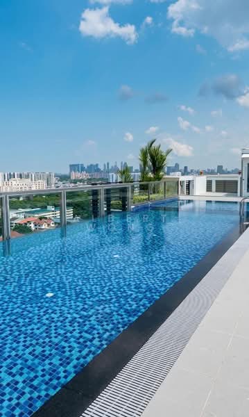Esta Ruby, 500 Guillimard Road, 3 Bedrooms, 1,130 sqft, Condominium For Sale, by Albert Wong, 500174621 - Pool - PropertyGuru.com.sg