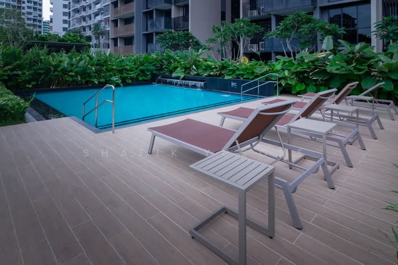 Sceneca Residence, 26 Tanah Merah Kechil Link, 3 Bedrooms, 1,044 sqft, Condominium For Rent, by Shafik Yusope, 500174624 - Pool - PropertyGuru.com.sg
