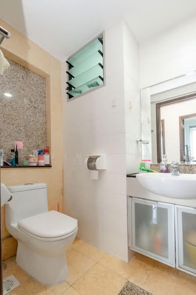 Rosewood, 1 Rosewood Drive, Room Rental, 150 sqft, Condominium For Rent, by Vincent Tay, 500174627 - Bathroom - PropertyGuru.com.sg