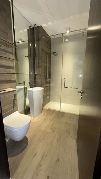 The Siena, 33 Tan Kim Cheng Road, 2 Bedrooms, 786 sqft, Apartment For Rent, by Nicole Fan, 500174635 - Bathroom - PropertyGuru.com.sg