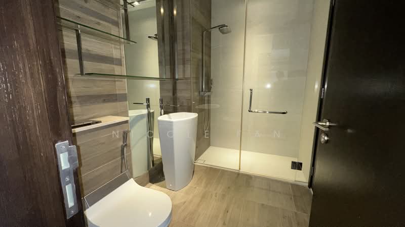 The Siena, 33 Tan Kim Cheng Road, 2 Bedrooms, 786 sqft, Apartment For Rent, by Nicole Fan, 500174635 - Bathroom - PropertyGuru.com.sg