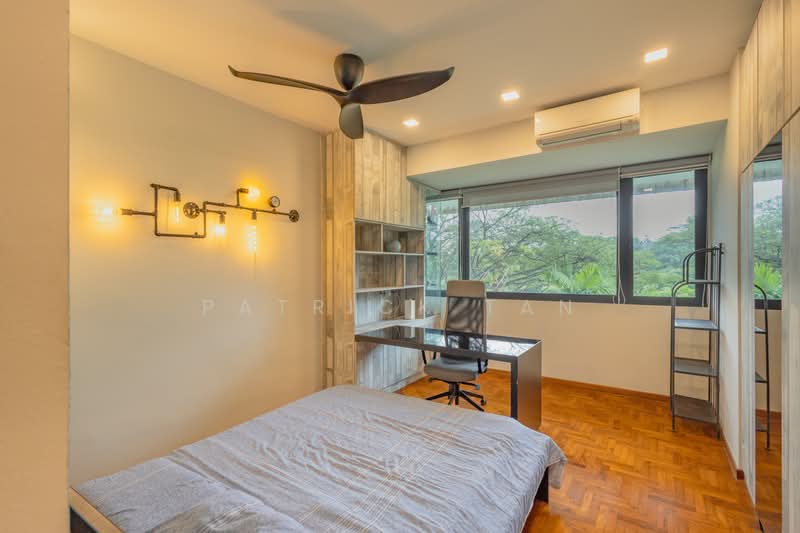 Cheap! Within 1km from RGS! Renovated 4 Storey Corner Townhouse!, , 5 Bedrooms, 2,896 sqft, Town House For Sale, by Patrick Tan, 500174637 - Bedroom - PropertyGuru.com.sg