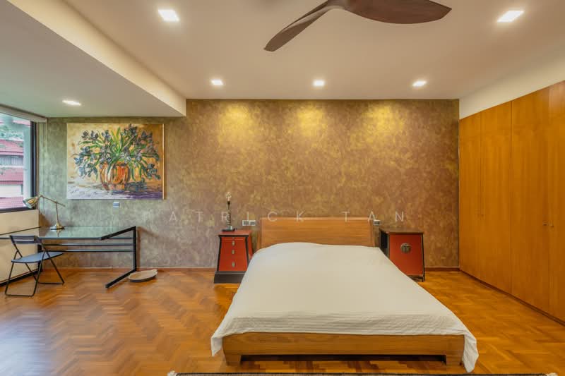 Cheap! Within 1km from RGS! Renovated 4 Storey Corner Townhouse!, , 5 Bedrooms, 2,896 sqft, Town House For Sale, by Patrick Tan, 500174637 - Bedroom - PropertyGuru.com.sg