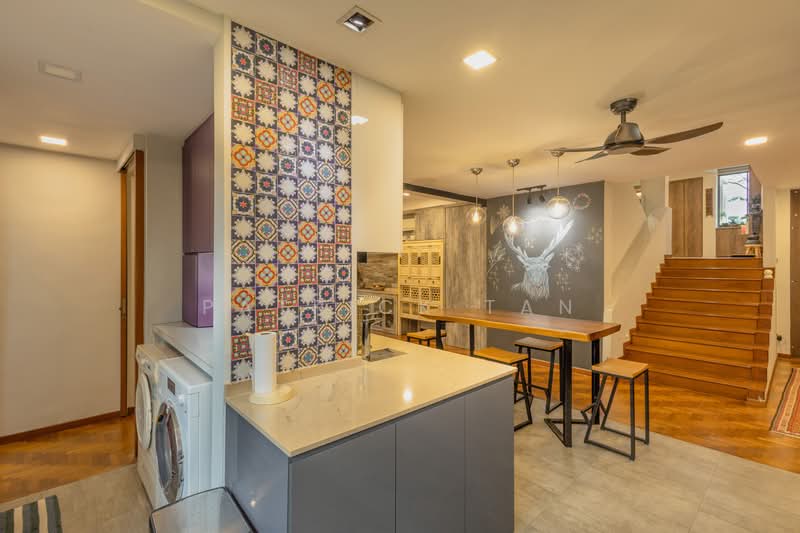 Cheap! Within 1km from RGS! Renovated 4 Storey Corner Townhouse!, , 5 Bedrooms, 2,896 sqft, Town House For Sale, by Patrick Tan, 500174637 - Kitchen - PropertyGuru.com.sg