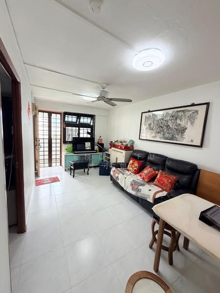 36 Circuit Road, 36 Circuit Road, 2 Bedrooms, 678 sqft, HDB Flat For Sale, by Cindy Fu 付小姐, 500174641 - Living Room - PropertyGuru.com.sg