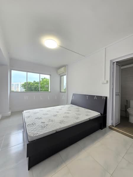 258 Serangoon Central Drive, 258 Serangoon Central Drive, 3 Bedrooms, 1,076 sqft, HDB Flat For Rent, by William Tan, 500174650 - Bedroom - PropertyGuru.com.sg
