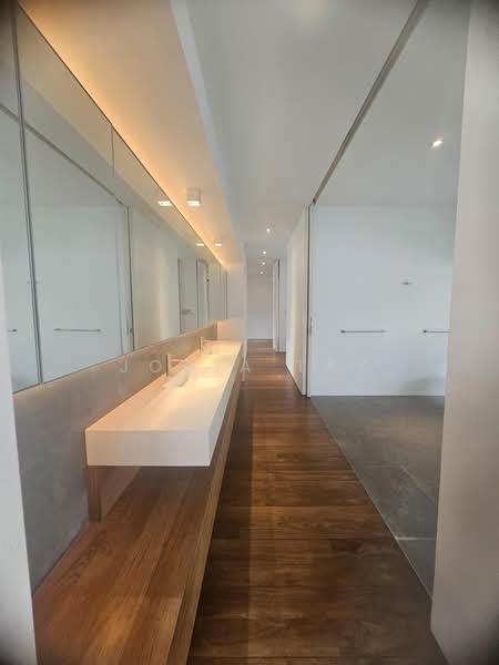 Stunning Good Class Bungalow KAP by award winning architect, , 5 Bedrooms, 10,500 sqft, Good Class Bungalow For Rent, by Jodia Tay, 500174666 - Bathroom - PropertyGuru.com.sg