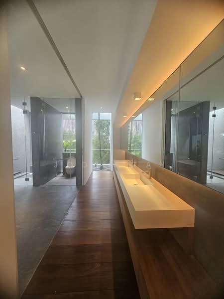 Stunning Good Class Bungalow KAP by award winning architect, , 5 Bedrooms, 10,500 sqft, Good Class Bungalow For Rent, by Jodia Tay, 500174666 - Bathroom - PropertyGuru.com.sg