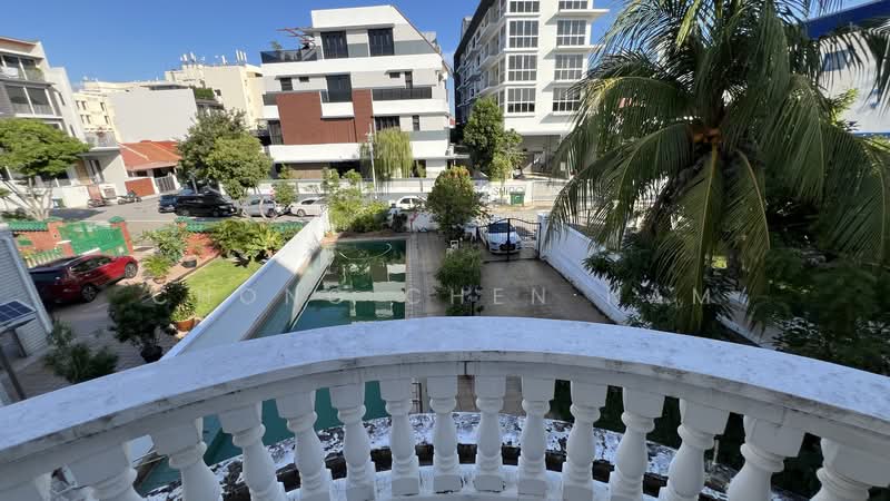 VILLA FOR MULTI GENERATIONS, TELOK KURAU. SOUTH-EAST FACING, SMALL LANE OFF TELOK KURAU, 10+ Bedrooms, 7,000 sqft, Detached House For Sale, by Chong Chen Nam, 500174670 - Exterior - PropertyGuru.com.sg