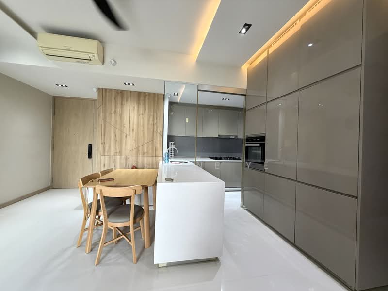 J Gateway, 2 Gateway Drive, 3 Bedrooms, 969 sqft, Condominium For Rent, by Jasmine Ye, 500174681 - Kitchen - PropertyGuru.com.sg