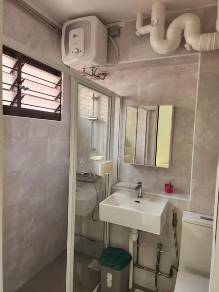 221 Bishan Street 23, 221 Bishan Street 23, 3 Bedrooms, 1,141 sqft, HDB Flat For Rent, by Max Tan, 500174701 - Bathroom - PropertyGuru.com.sg