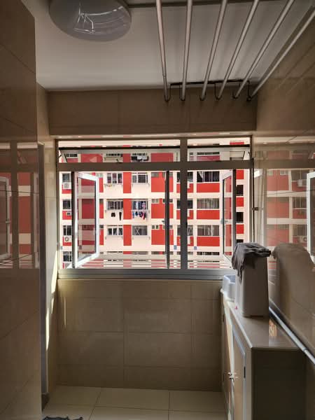 221 Bishan Street 23, 221 Bishan Street 23, 3 Bedrooms, 1,141 sqft, HDB Flat For Rent, by Max Tan, 500174701 - Balcony - PropertyGuru.com.sg