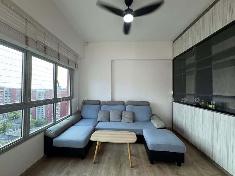 438B Bukit Batok West Avenue 8, 438B Bukit Batok West Avenue 8, 3 Bedrooms, 1,001 sqft, HDB Flat For Rent, by Sandra Ching 钟素玲, 500174709 - Living Room - PropertyGuru.com.sg