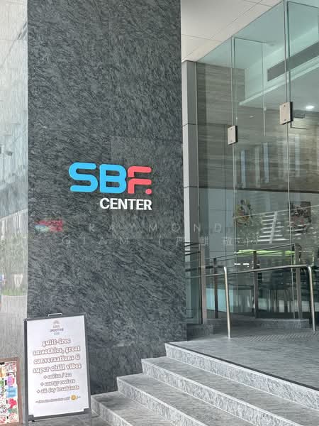 SBF Center, 160 Robinson Road, 742 sqft, Medical For Sale, by Raymond Giam (严麒敬), 500174719 - Exterior - CommercialGuru.com.sg