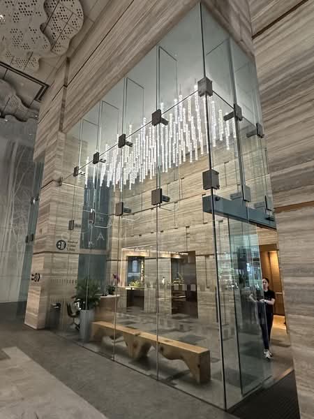 SBF Center, 160 Robinson Road, 742 sqft, Medical For Sale, by Raymond Giam (严麒敬), 500174719 - Lobby - CommercialGuru.com.sg