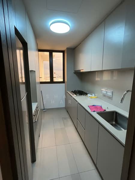 Seaside Residences, 10 Siglap Link, 3 Bedrooms, 1,302 sqft, Apartment For Rent, by Shawn Sharan, 500174727 - Kitchen - PropertyGuru.com.sg