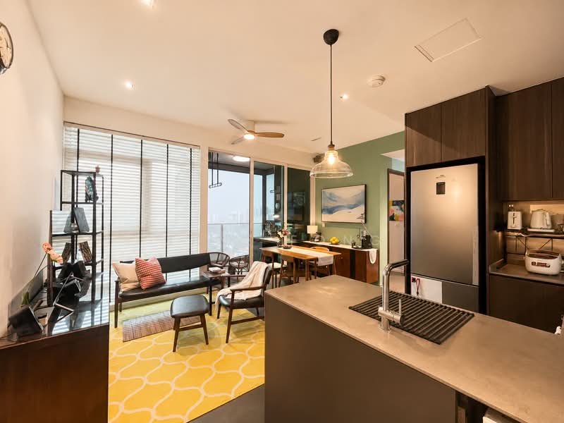 Principal Garden, 91 Prince Charles Crescent, 2 Bedrooms, 807 sqft, Condominium For Sale, by Jane Fong, 500174736 - Living Room - PropertyGuru.com.sg