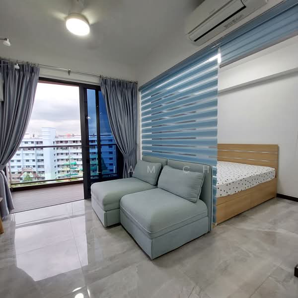 Lake Grande, 10 Jurong Lake Link, 1 Bedroom, 409 sqft, Condominium For Rent, by William Chan, 500174738 - Living Room - PropertyGuru.com.sg