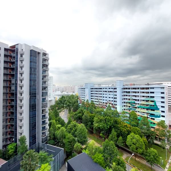 Lake Grande, 10 Jurong Lake Link, 1 Bedroom, 409 sqft, Condominium For Rent, by William Chan, 500174738 - Balcony View - PropertyGuru.com.sg