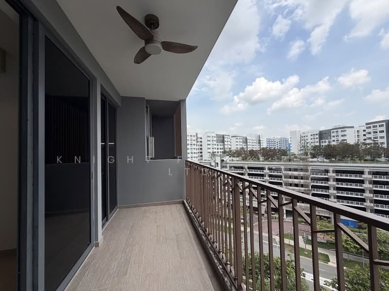 The Criterion, 7 Yishun Street 51, 3 Bedrooms, 893 sqft, Executive Condominium For Rent, by Evelyn Chen, 500174742 - Balcony - PropertyGuru.com.sg