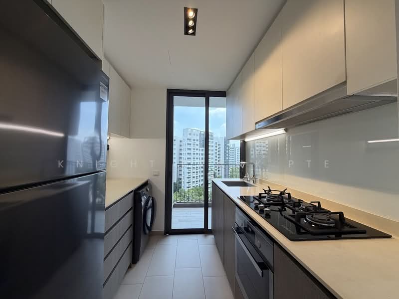 The Criterion, 7 Yishun Street 51, 3 Bedrooms, 893 sqft, Executive Condominium For Rent, by Evelyn Chen, 500174742 - Kitchen - PropertyGuru.com.sg