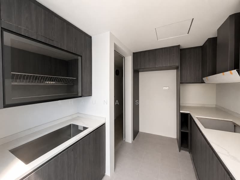 Brand New 2.5 Storey Inter-Terrace With Mezzanine! ❤️ TOP Soon!, Casuarina Road, 5 Bedrooms, 1,513 sqft, Terraced House For Sale, by Shauna Seow, 500174745 - Kitchen - PropertyGuru.com.sg