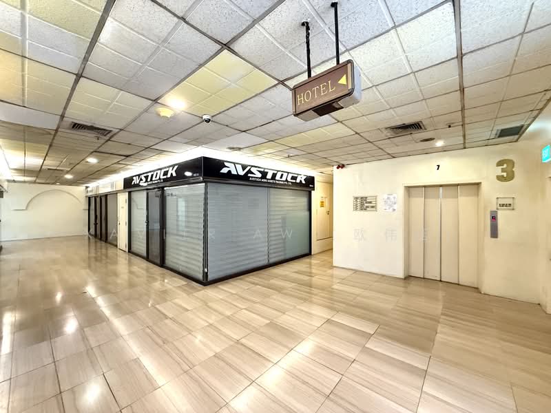 Golden Landmark, 390 Victoria Street, 366 sqft, Mall Shop For Rent, by Xavier Aw (欧伟廷), 500174749 - Corridor - CommercialGuru.com.sg