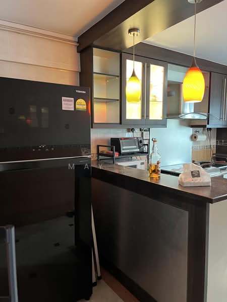 376 Clementi Avenue 4, 376 Clementi Avenue 4, 2 Bedrooms, 880 sqft, HDB Flat For Rent, by May Lin, 500174771 - Kitchen - PropertyGuru.com.sg
